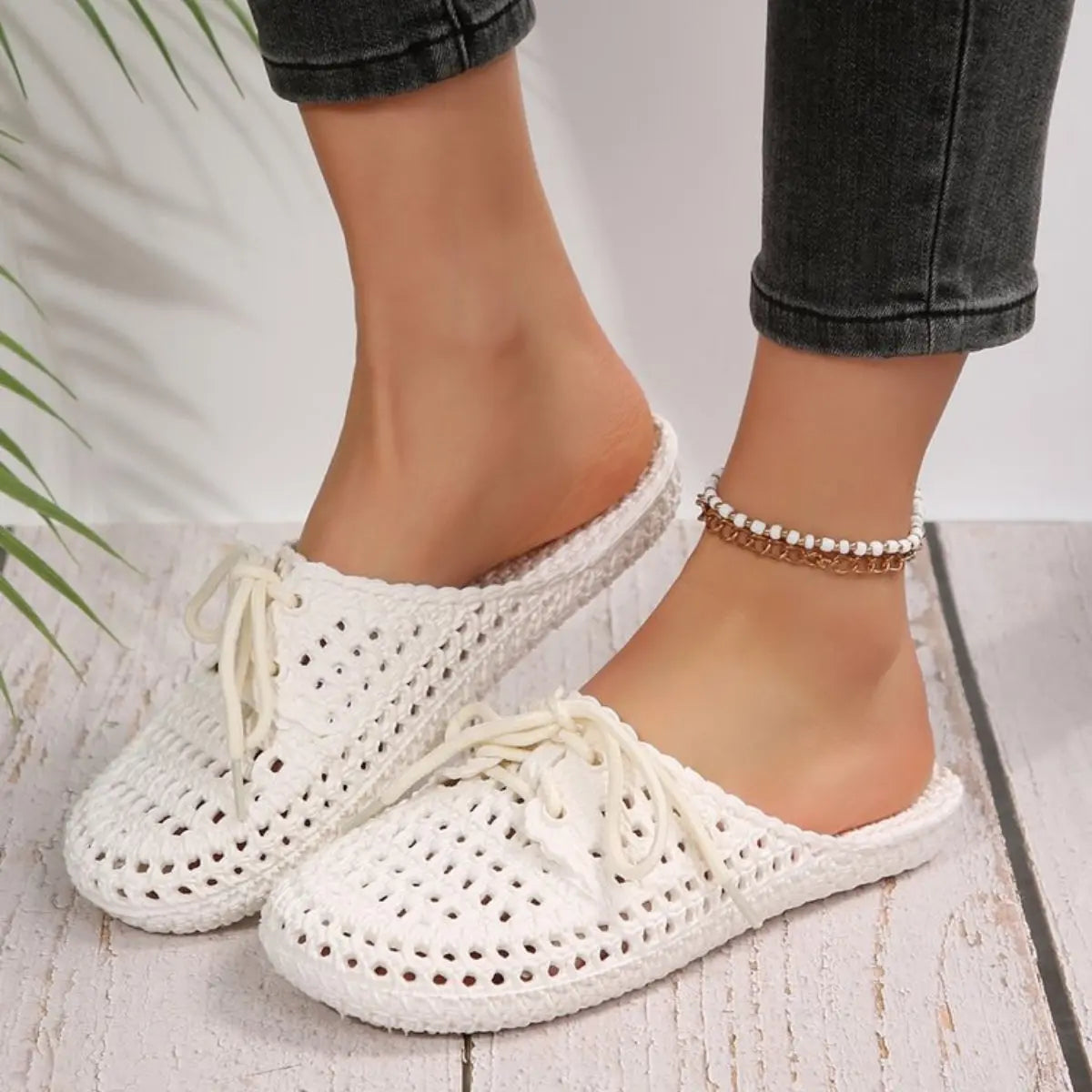 Lace-Up Flat Sandals Trendsi