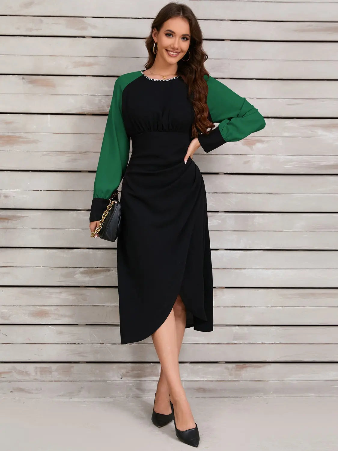 Ruched Contrast Long Sleeve Midi Dress Trendsi