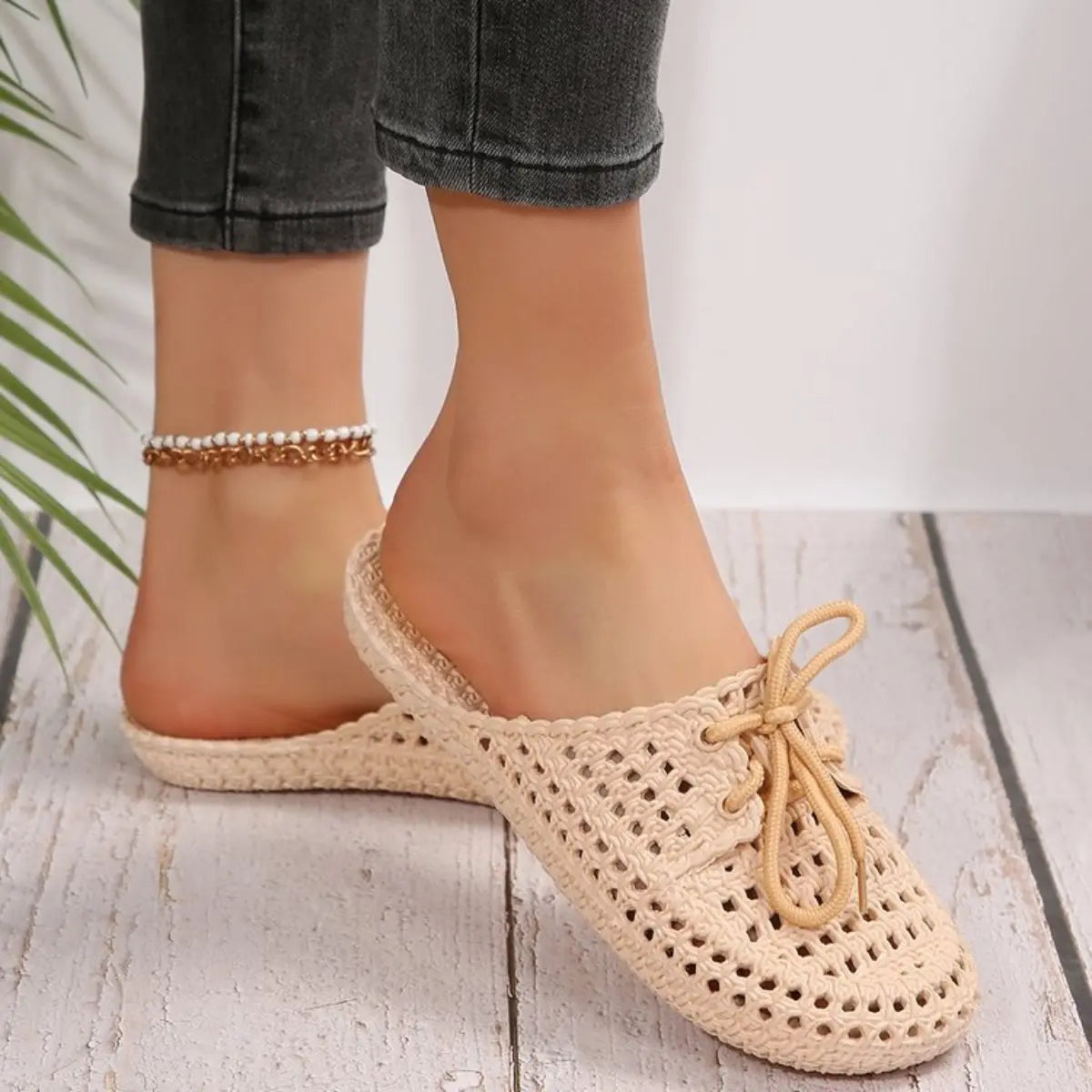 Lace-Up Flat Sandals Trendsi